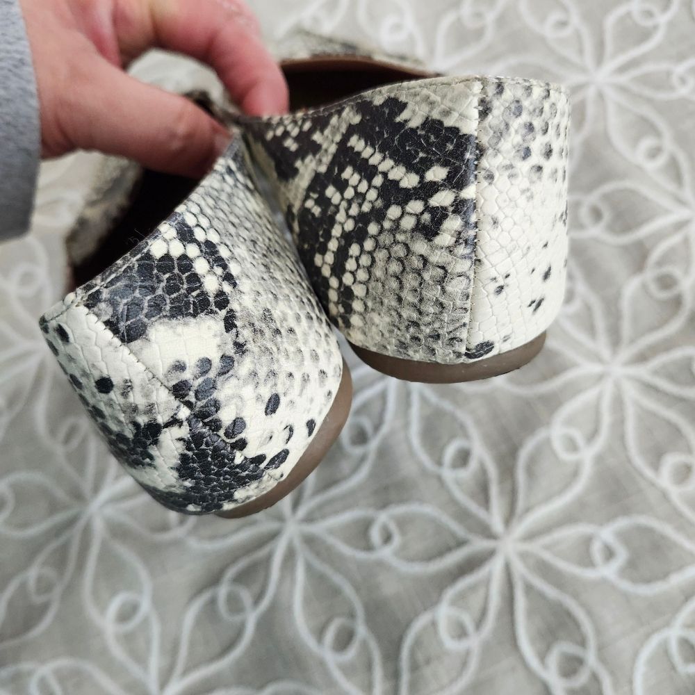 Madden Girl Black and White/Cream Snakeskin Loafers - Picture 10 of 11
